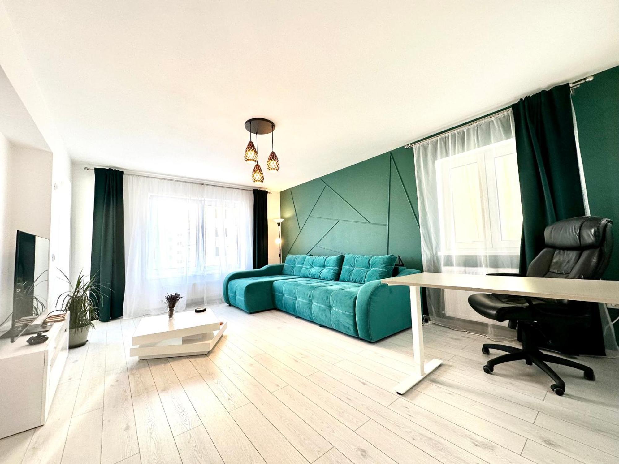 Coresi Mall Apartament