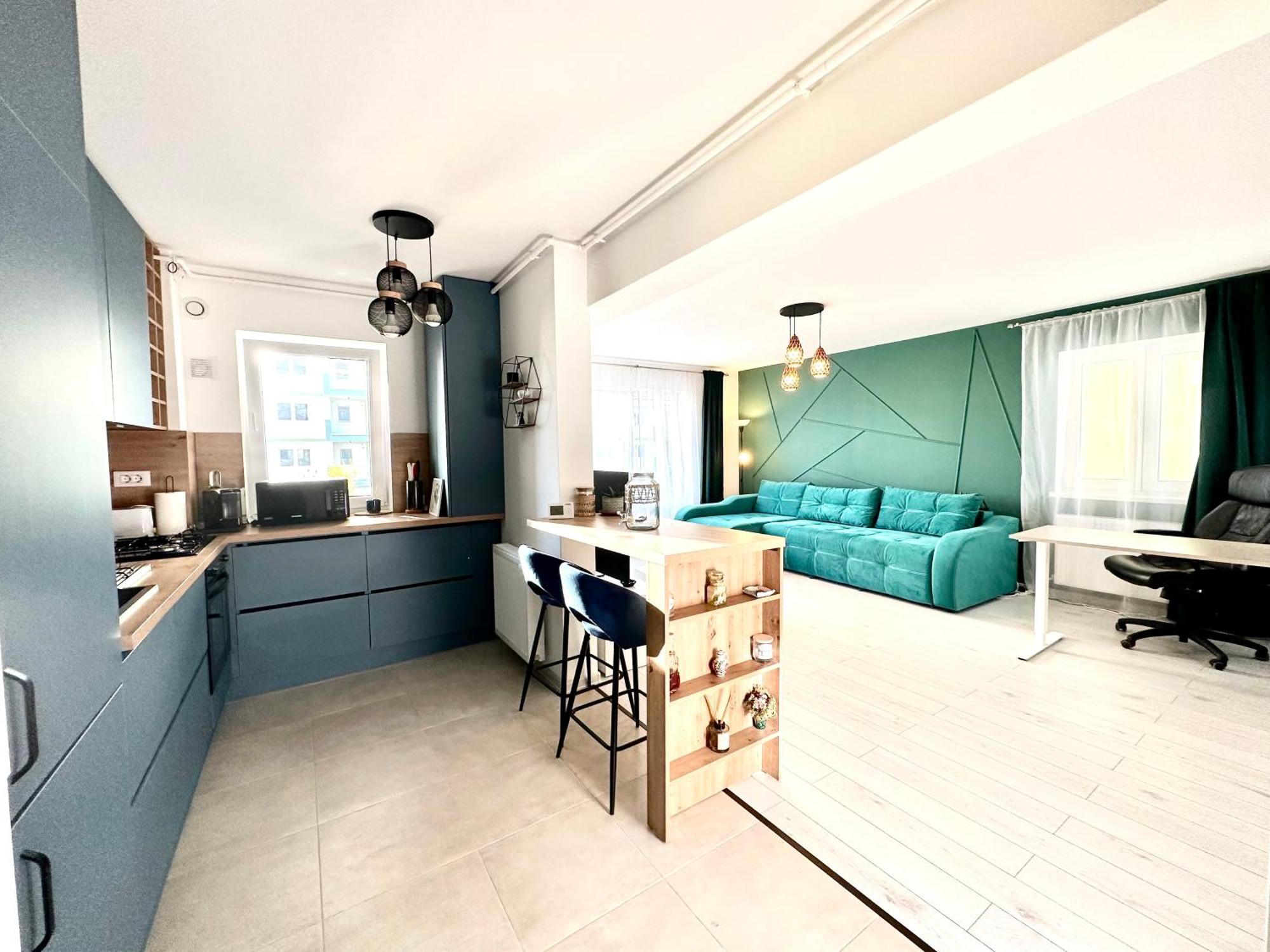 Apartament Coresi Mall